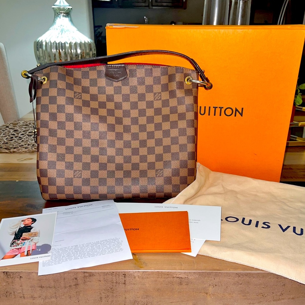 Graceful PM Louis Vuitton